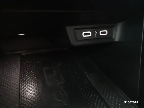 VOLKSWAGEN POLO V - voiture d'occasion - Photo 25