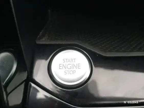 VOLKSWAGEN T-ROC II - voiture d'occasion - Photo 28