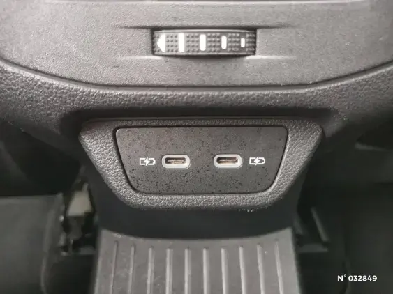 VOLKSWAGEN T-ROC II - voiture d'occasion - Photo 9