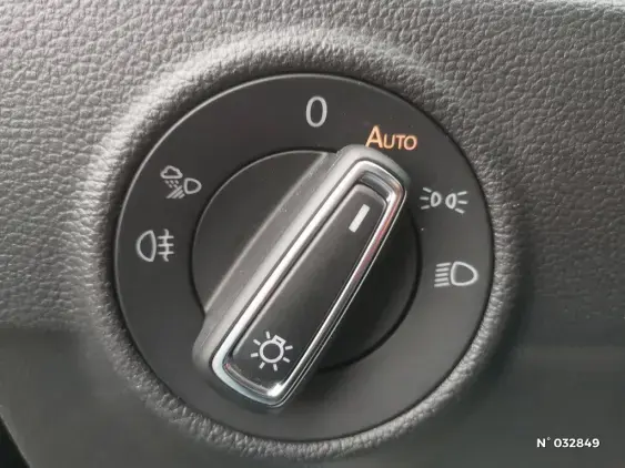 VOLKSWAGEN T-ROC II - voiture d'occasion - Photo 15