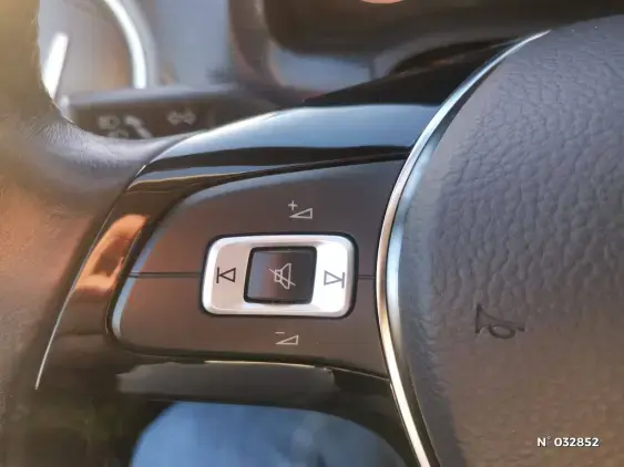 VOLKSWAGEN E-UP! II - voiture d'occasion - Photo 15