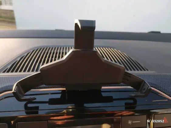 VOLKSWAGEN E-UP! II - voiture d'occasion - Photo 18