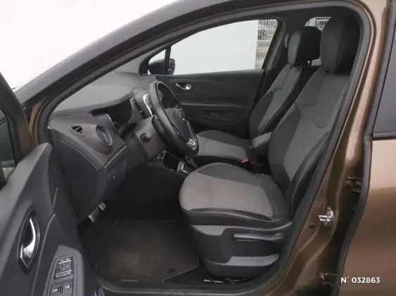 RENAULT CAPTUR II - voiture d'occasion - Photo 13
