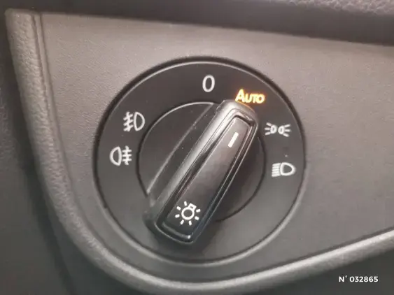 VOLKSWAGEN TAIGO - voiture d'occasion - Photo 15