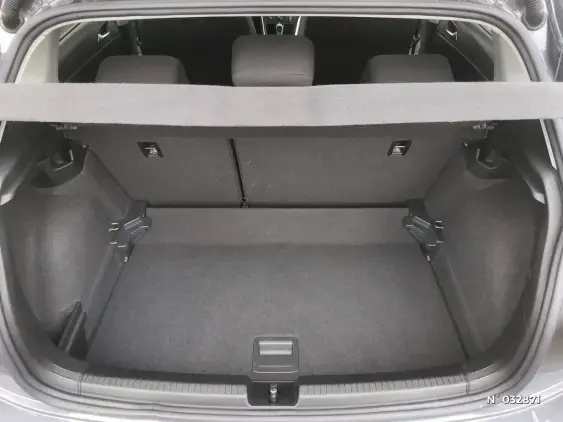 VOLKSWAGEN POLO V - voiture d'occasion - Photo 5