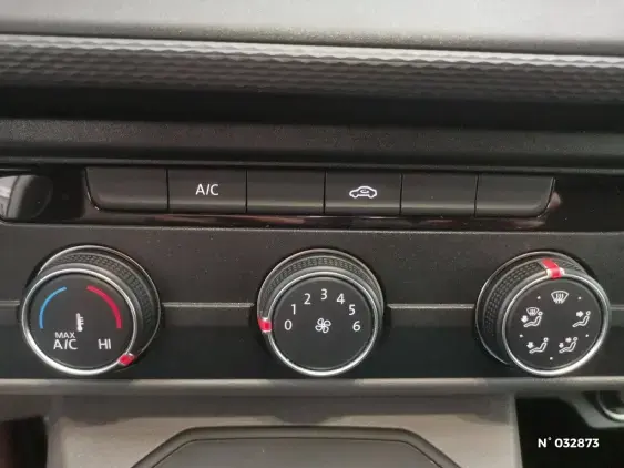 VOLKSWAGEN TRANSPORTER FG VI - voiture d'occasion - Photo 20