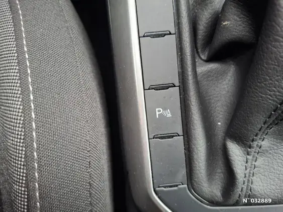 VOLKSWAGEN POLO V - voiture d'occasion - Photo 26