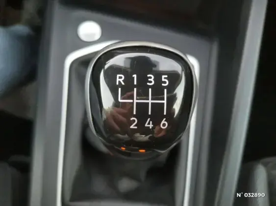 VOLKSWAGEN GOLF V - voiture d'occasion - Photo 29