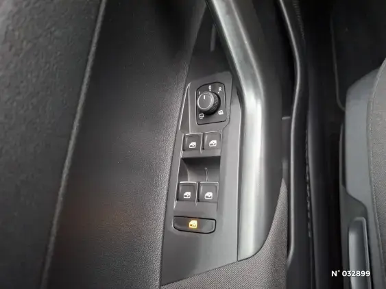 VOLKSWAGEN POLO V - voiture d'occasion - Photo 22