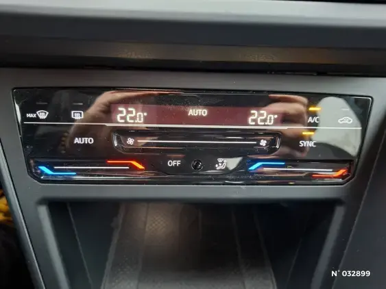 VOLKSWAGEN POLO V - voiture d'occasion - Photo 25