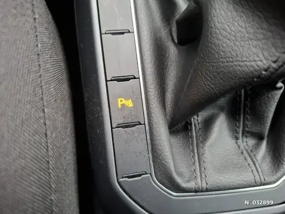 VOLKSWAGEN POLO V - voiture d'occasion - Photo 28