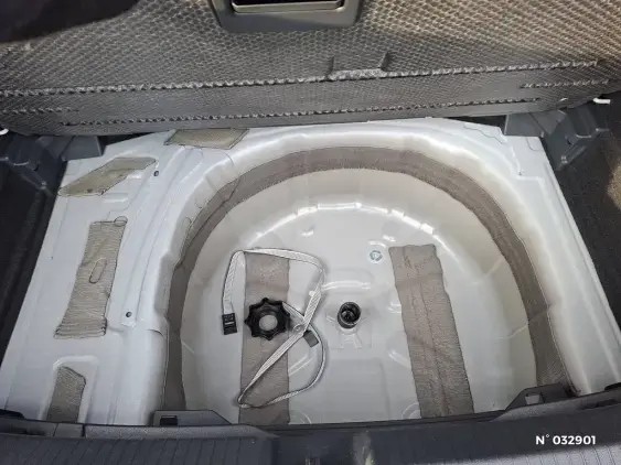 VOLKSWAGEN POLO V - voiture d'occasion - Photo 2