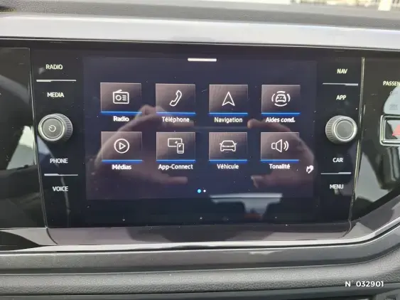 VOLKSWAGEN POLO V - voiture d'occasion - Photo 21