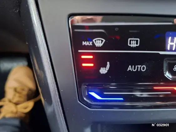 VOLKSWAGEN POLO V - voiture d'occasion - Photo 24