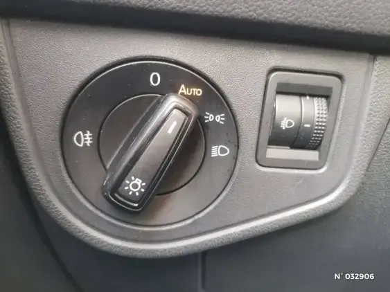 VOLKSWAGEN POLO V - voiture d'occasion - Photo 7