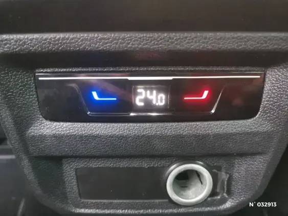 VOLKSWAGEN TIGUAN III - voiture d'occasion - Photo 9