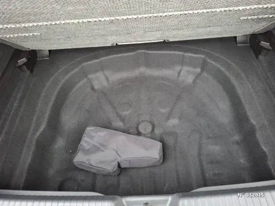 VOLKSWAGEN GOLF V - voiture d'occasion - Photo 2