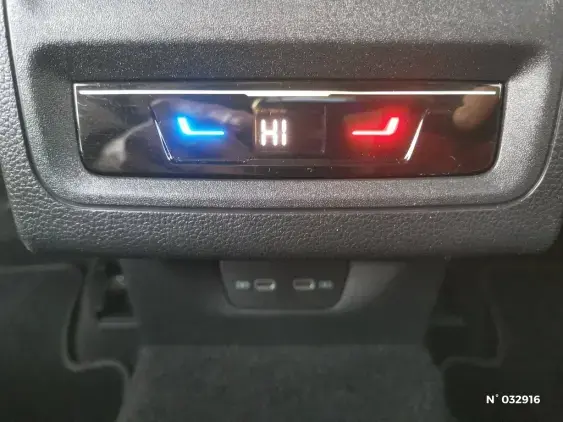 VOLKSWAGEN GOLF V - voiture d'occasion - Photo 9