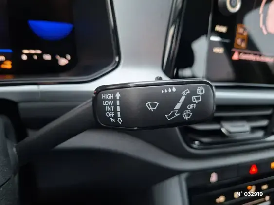 VOLKSWAGEN T-ROC II - voiture d'occasion - Photo 17