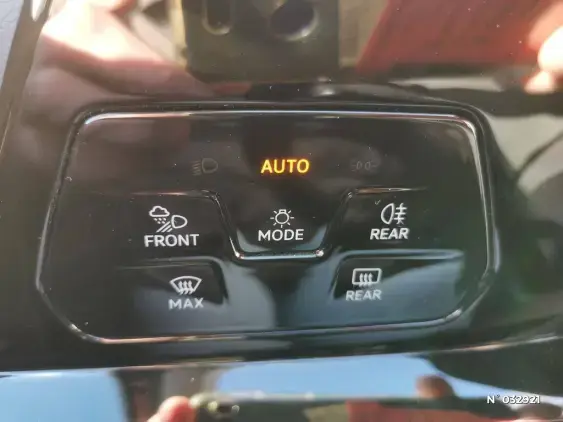 VOLKSWAGEN GOLF V - voiture d'occasion - Photo 7