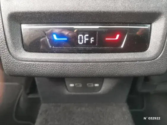 VOLKSWAGEN GOLF V - voiture d'occasion - Photo 9