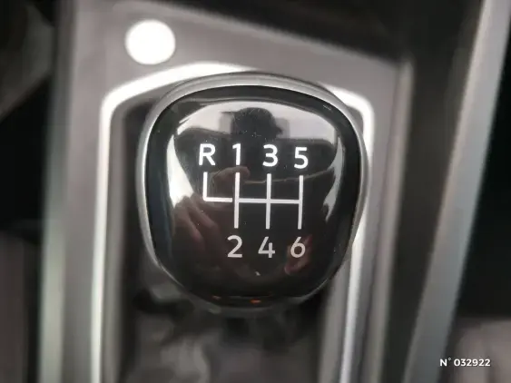 VOLKSWAGEN GOLF V - voiture d'occasion - Photo 28