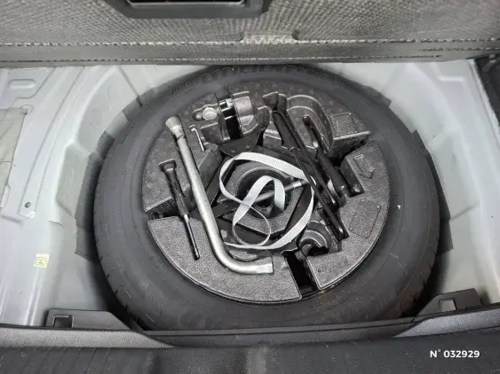 VOLKSWAGEN POLO V - voiture d'occasion - Photo 2