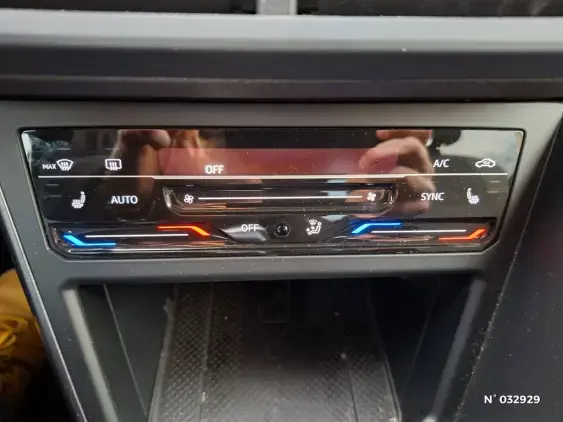 VOLKSWAGEN POLO V - voiture d'occasion - Photo 25