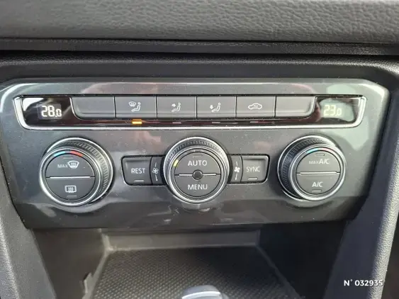 VOLKSWAGEN TIGUAN III - voiture d'occasion - Photo 23