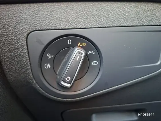 VOLKSWAGEN TIGUAN III - voiture d'occasion - Photo 20