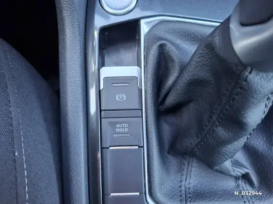 VOLKSWAGEN TIGUAN III - voiture d'occasion - Photo 25