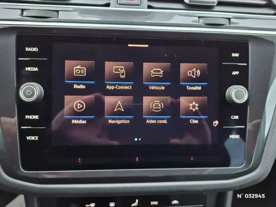 VOLKSWAGEN TIGUAN III - voiture d'occasion - Photo 23