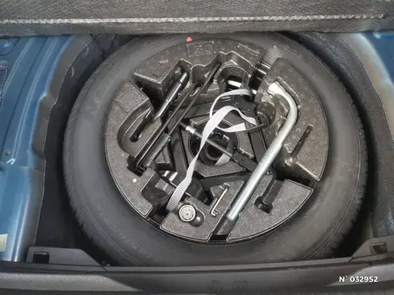 VOLKSWAGEN POLO V - voiture d'occasion - Photo 2