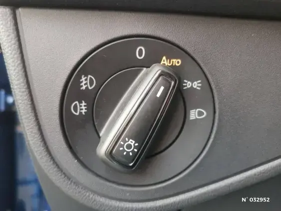 VOLKSWAGEN POLO V - voiture d'occasion - Photo 16