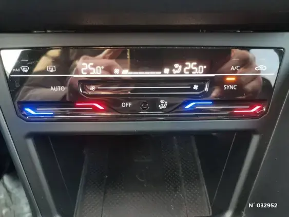 VOLKSWAGEN POLO V - voiture d'occasion - Photo 27