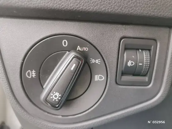 VOLKSWAGEN POLO V - voiture d'occasion - Photo 7