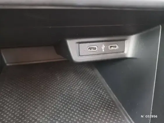 VOLKSWAGEN POLO V - voiture d'occasion - Photo 24