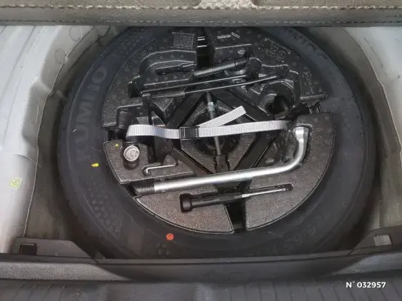 VOLKSWAGEN POLO V - voiture d'occasion - Photo 2