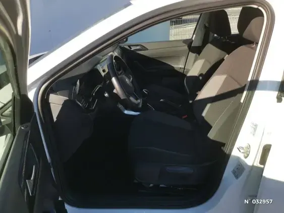 VOLKSWAGEN POLO V - voiture d'occasion - Photo 12
