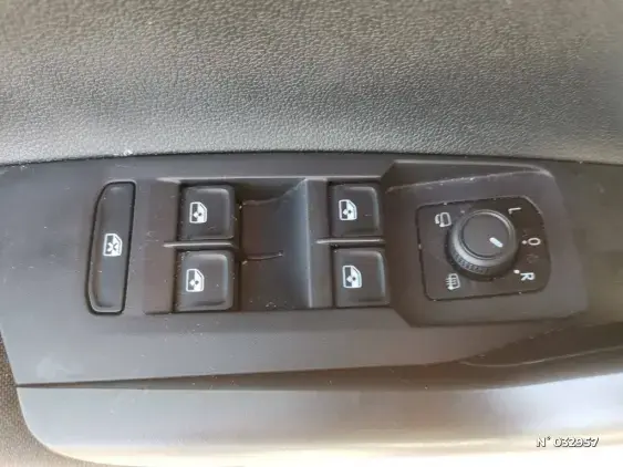 VOLKSWAGEN POLO V - voiture d'occasion - Photo 14