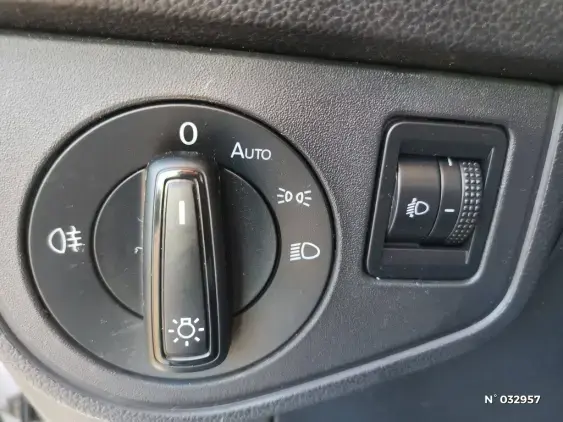 VOLKSWAGEN POLO V - voiture d'occasion - Photo 7