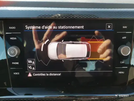 VOLKSWAGEN POLO V - voiture d'occasion - Photo 22