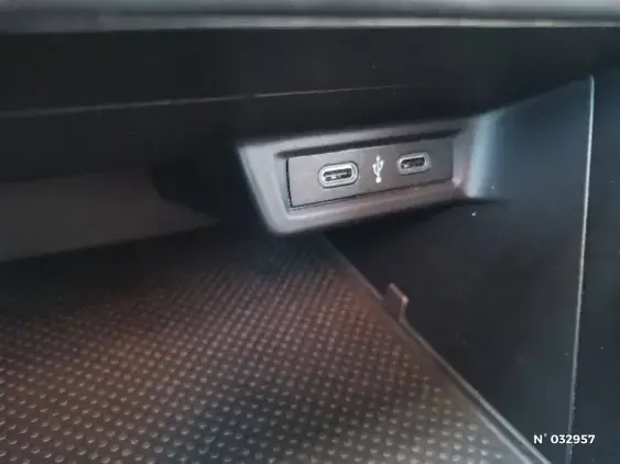 VOLKSWAGEN POLO V - voiture d'occasion - Photo 24