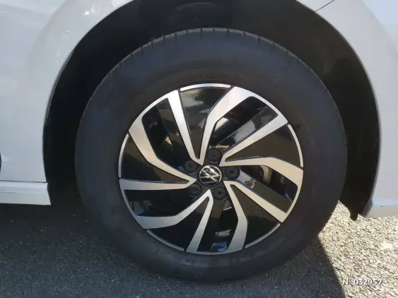 VOLKSWAGEN POLO V - voiture d'occasion - Photo 27