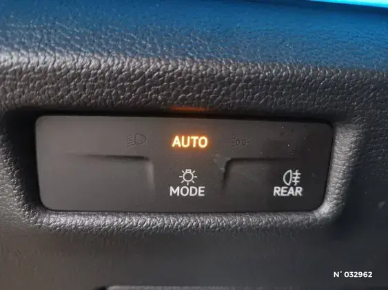 VOLKSWAGEN TIGUAN III - voiture d'occasion - Photo 16