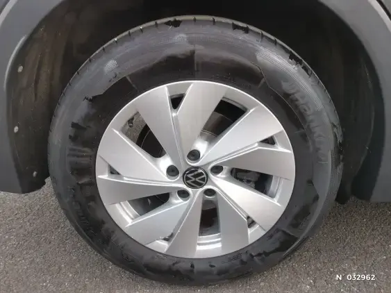 VOLKSWAGEN TIGUAN III - voiture d'occasion - Photo 29