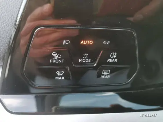 VOLKSWAGEN GOLF V - voiture d'occasion - Photo 16