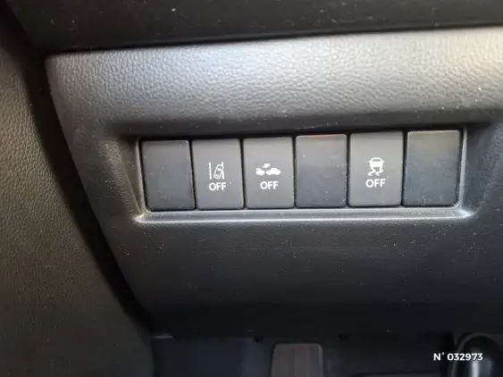 SUZUKI SWIFT III - voiture d'occasion - Photo 23