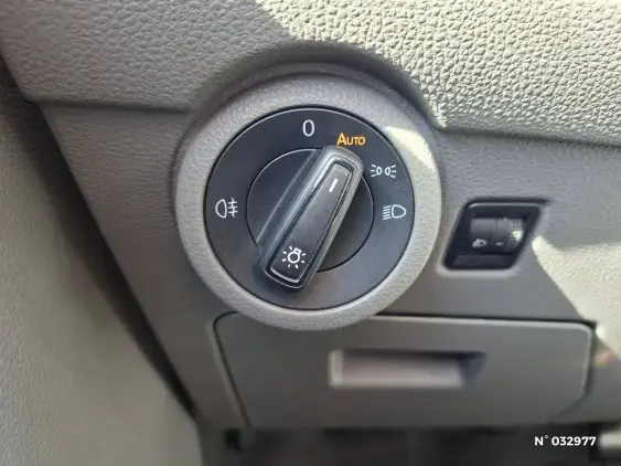 VOLKSWAGEN TRANSPORTER FG VI - voiture d'occasion - Photo 16