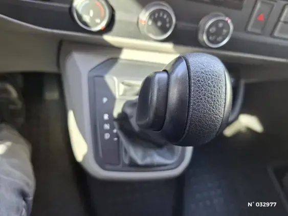 VOLKSWAGEN TRANSPORTER FG VI - voiture d'occasion - Photo 20